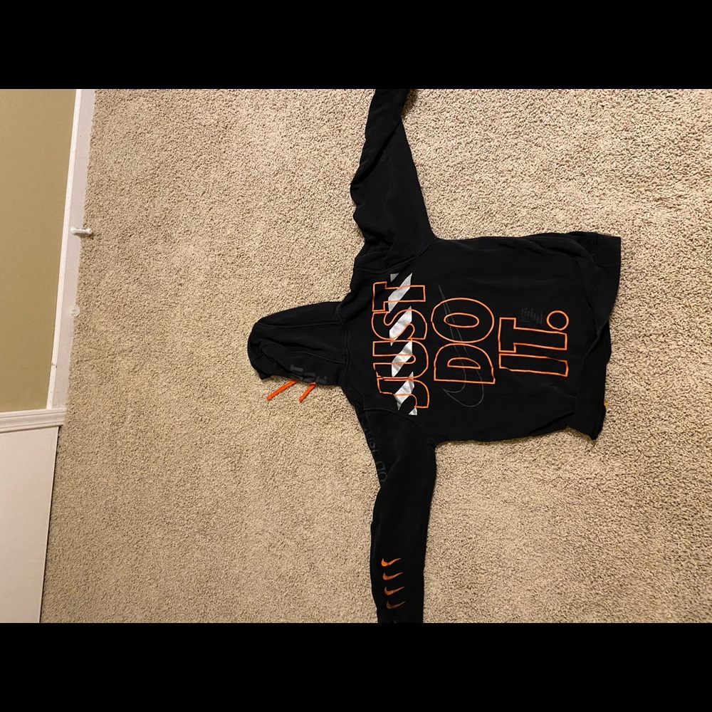 Medium Nike black and orange hoodie
